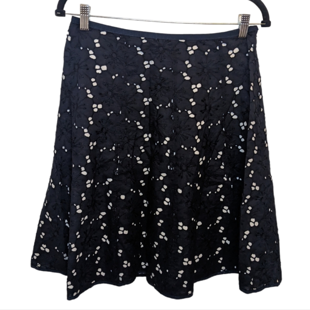 J. Crew Navy Blue Eyelet White Lining A-Line Skirt 💙🌸